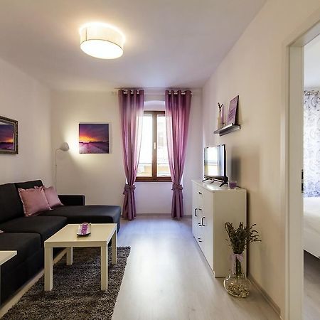 Center Apartment Lori Pula Dış mekan fotoğraf