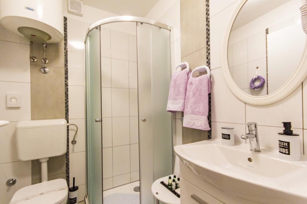 Center Apartment Lori Pula Dış mekan fotoğraf